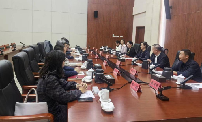 五师党委党校与历届援疆干部举行座谈交流会 五师党委党校与历届援疆干部举行座谈交流会